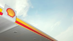 The Shell pecten on a retail service station